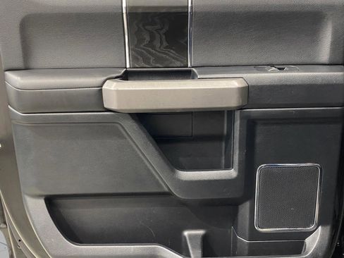 Used 2018 Ford F150 Platinum w/ Equipment Group 701A Luxury image 28