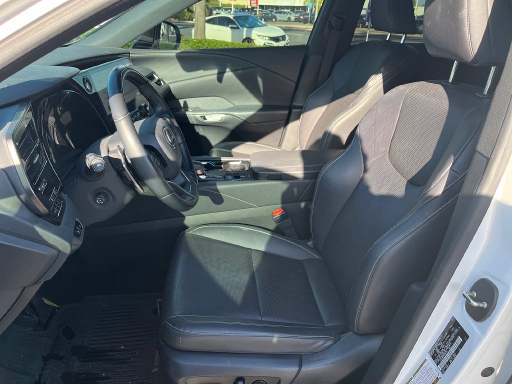 Used 2023 Lexus RX 350 Premium Plus w/ Accessory Package (Z1) FWD image 9