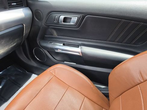 Used 2020 Ford Mustang Premium RWD image 17