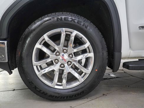 Used 2019 GMC Sierra 1500 SLT w/ SLT Premium Package AWD/4WD image 31
