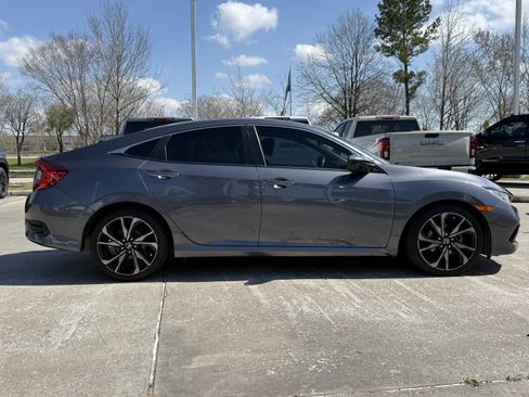 Used 2020 Honda Civic Sport image 3