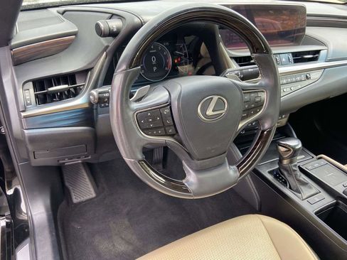 Used 2020 Lexus ES 350 w/ Premium Package FWD image 12