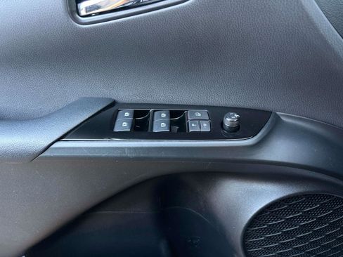 Used 2018 Toyota Prius Prime Premium w/ Carpet Mat Package image 13