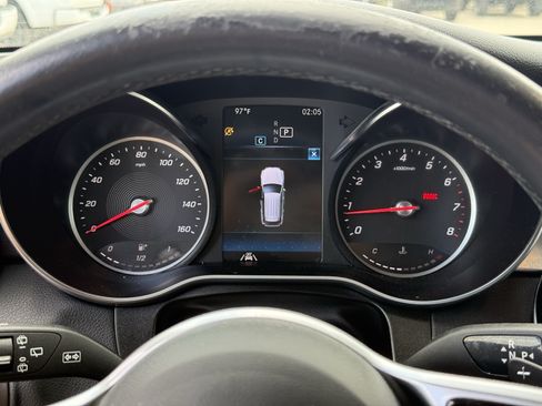 Used 2021 Mercedes-Benz GLC 300 4MATIC image 17