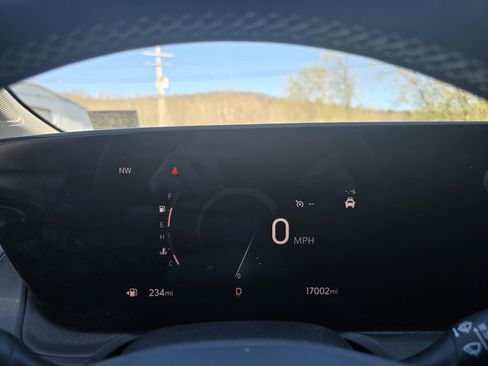 Used 2024 Buick Encore GX Avenir w/ Avenir Convenience Package AWD/4WD image 19