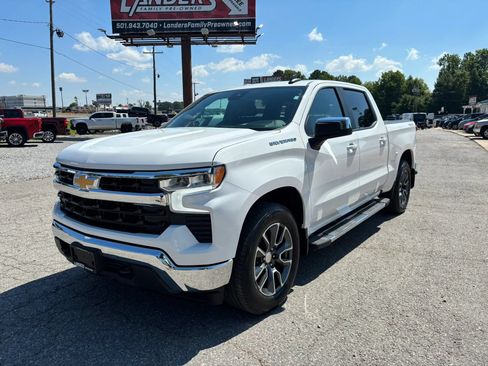 Used 2023 Chevrolet Silverado 1500 LT w/ Protection Package AWD/4WD image 9