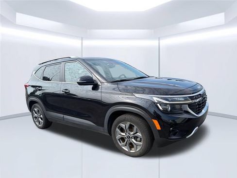 Used 2024 Kia Seltos S AWD/4WD image 8