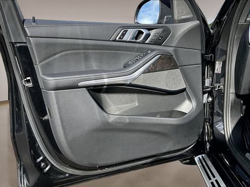 Used 2025 BMW X5 sDrive40i w/ Climate Comfort Package RWD image 18