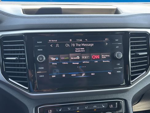 Used 2021 Volkswagen Atlas Cross Sport SEL w/ Cross Sport MDO Package AWD/4WD image 14