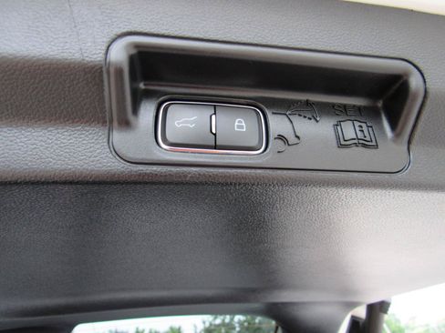 Used 2025 Ford Explorer ST-Line AWD/4WD image 41