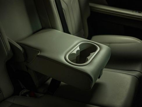 Used 2025 Hyundai Santa Fe SEL FWD image 14