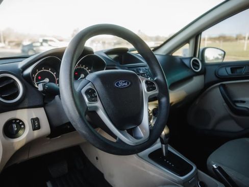 Used 2019 Ford Fiesta SE image 24