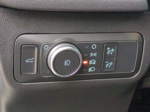 Used 2022 Ford Escape SEL w/ Class II Trailer Tow Package image 17