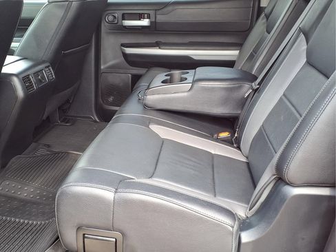 Used 2018 Toyota Tundra Limited w/ Limited Premium Package AWD/4WD image 10
