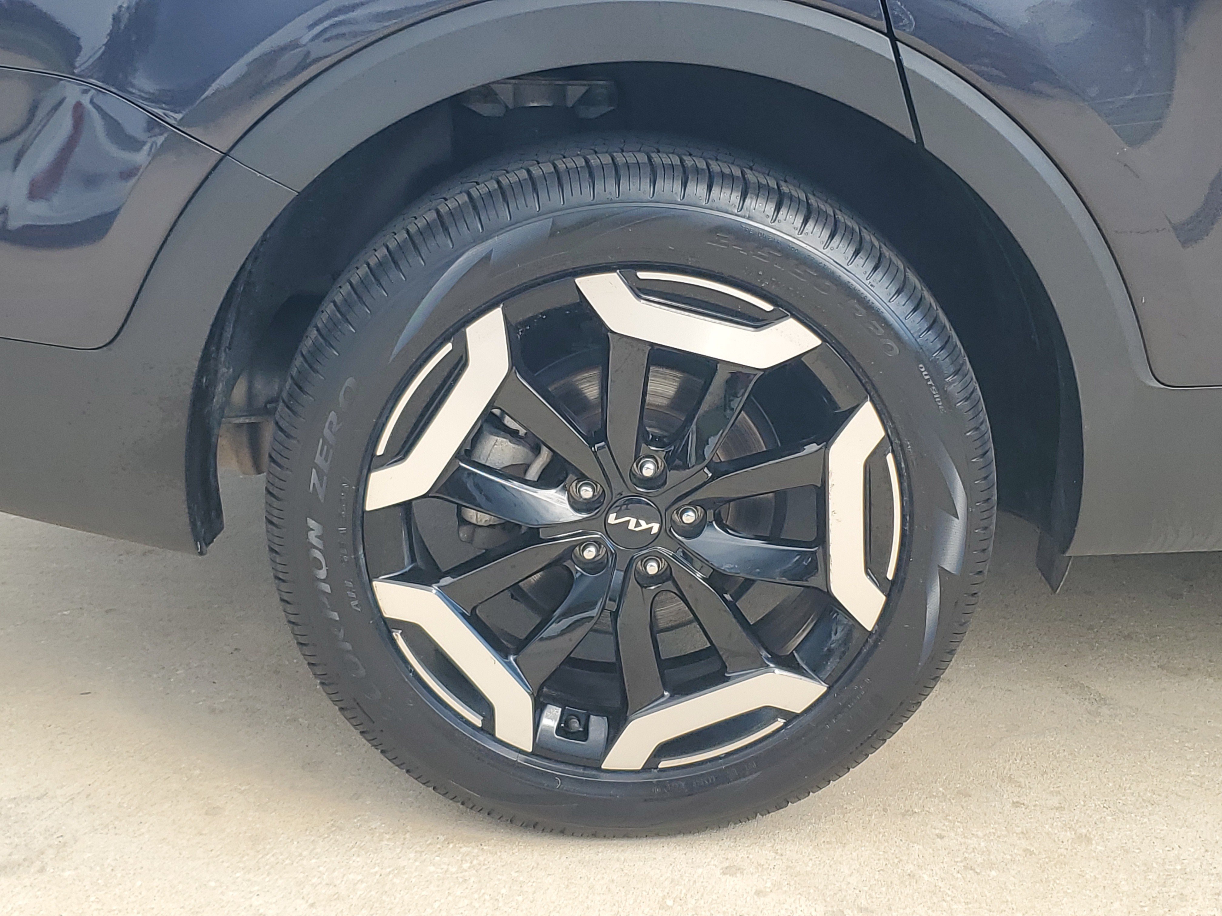 Used 2025 Kia Telluride S AWD/4WD image 12