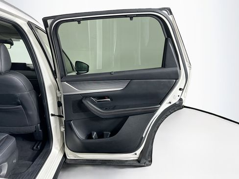 Used 2024 MAZDA CX-90 3.3 Turbo w/ Preferred Plus image 34