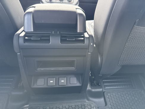 Used 2023 Land Rover Defender 110 S AWD/4WD image 29