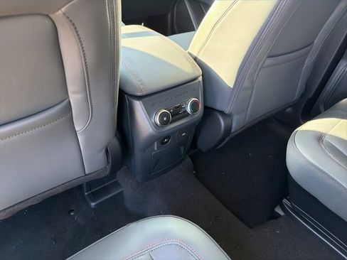 New 2026 Ford Explorer Active w/ Active Comfort Package image 7