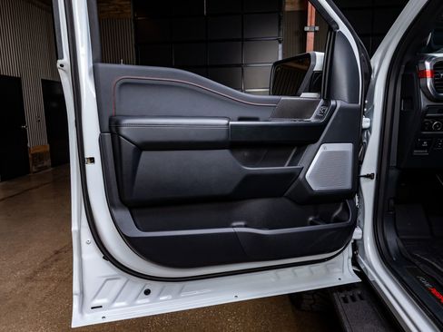 Used 2025 Ford F150 Raptor image 35