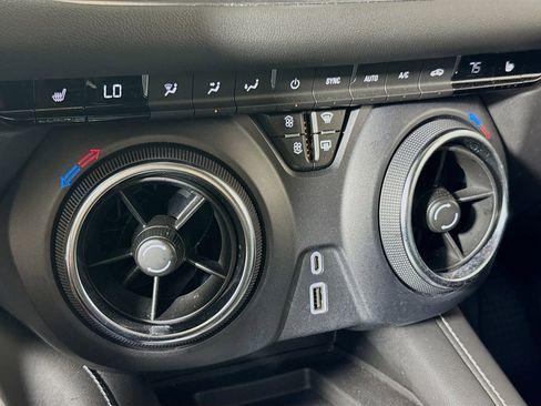 Used 2023 Chevrolet Blazer LT w/ Convenience Package image 13