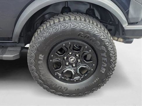 Used 2021 Ford Bronco Wildtrak image 23