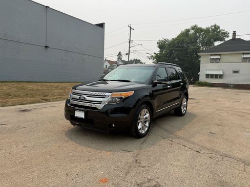 Used 2012 Ford Explorer XLT AWD/4WD image 3