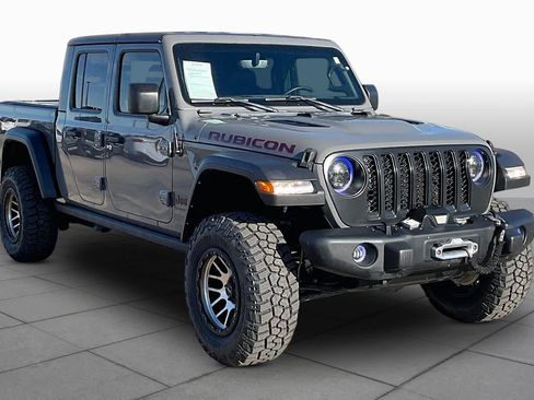 Used 2022 Jeep Gladiator Rubicon w/ Cold Weather Group AWD/4WD image 3