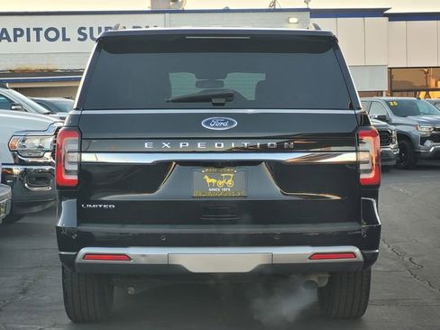 Used 2023 Ford Expedition Limited image 5