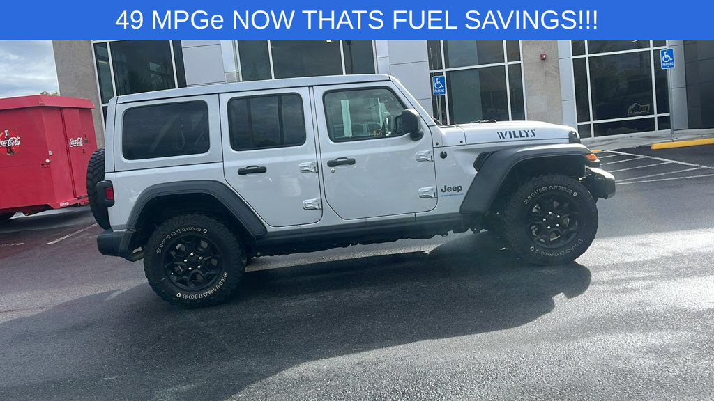 Used 2023 Jeep Wrangler Unlimited w/ Sun & Screen Package AWD/4WD image 2