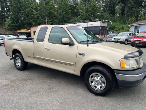 Used 1999 Ford F250 2WD SuperCab image 10