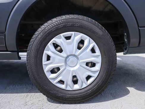 Used 2024 Ford Transit 350 XLT RWD image 10