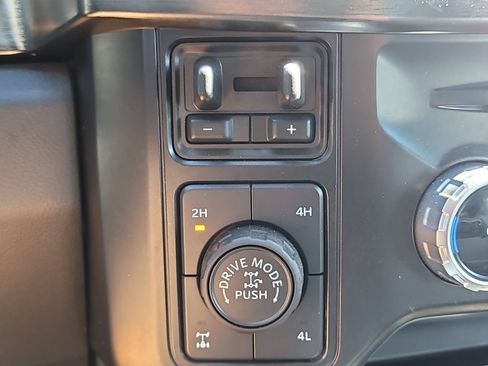 Certified 2024 Ford F250 Lariat w/ Tremor Off-Road Package AWD/4WD image 22