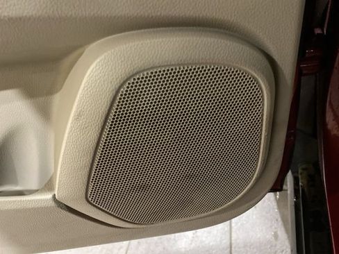 Used 2010 Cadillac SRX Performance FWD image 17