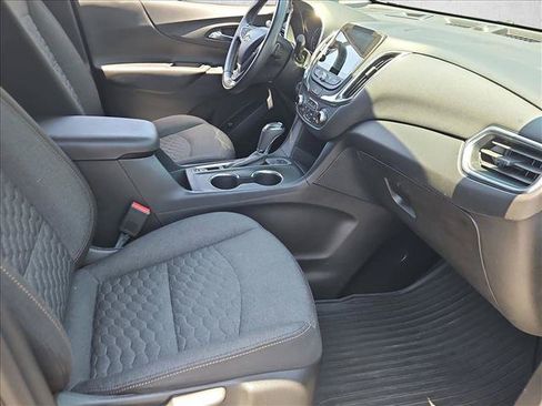 Used 2020 Chevrolet Equinox LT FWD image 28