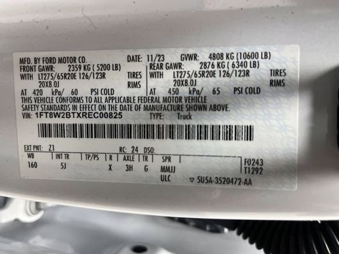 Used 2024 Ford F250 Lariat w/ Lariat Ultimate Package image 45