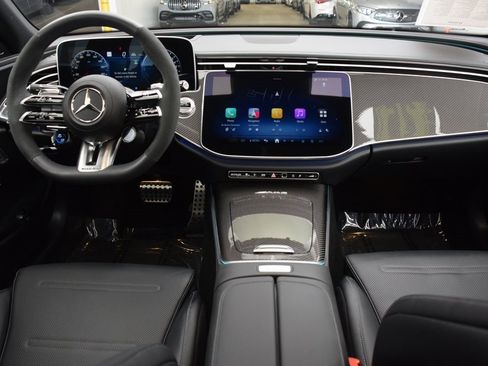 Used 2025 Mercedes-Benz E 53 AMG e 4MATIC Sedan image 19