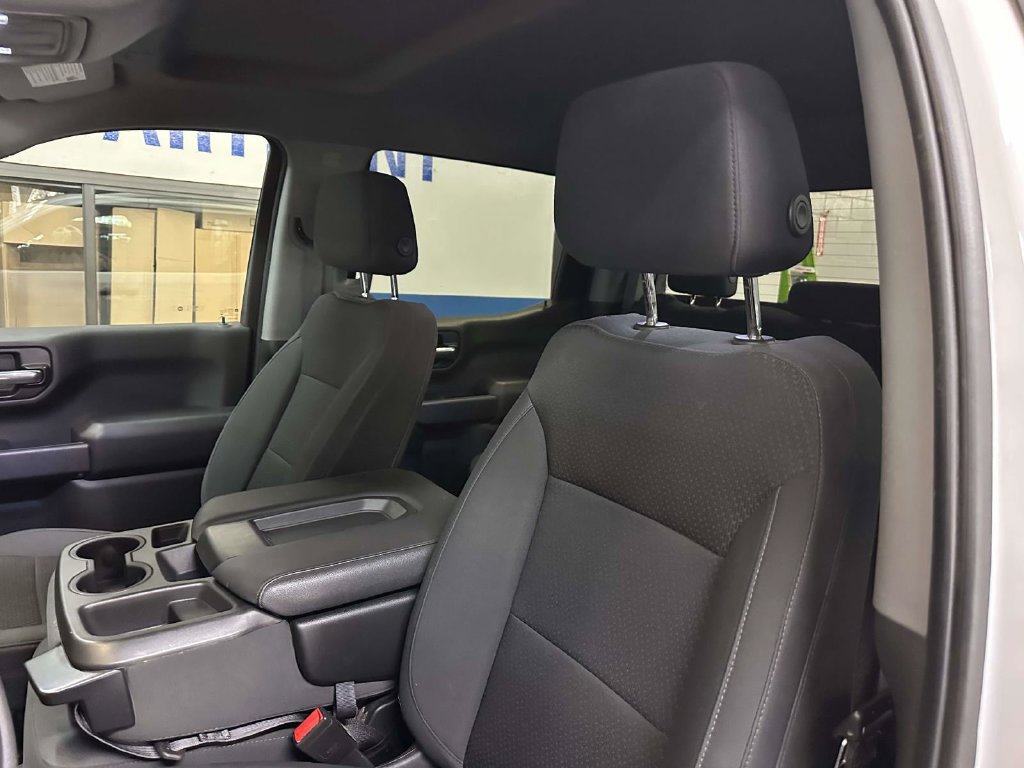 Used 2021 Chevrolet Silverado 1500 Custom Trail Boss w/ LPO, Dark Essentials Package AWD/4WD image 8
