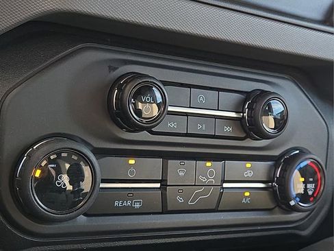 Used 2023 Ford Bronco Big Bend image 22