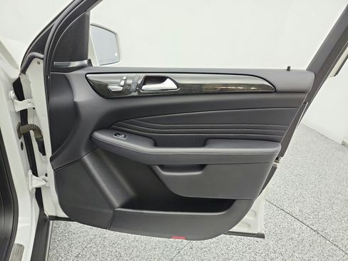 Used 2017 Mercedes-Benz GLE 350 image 21