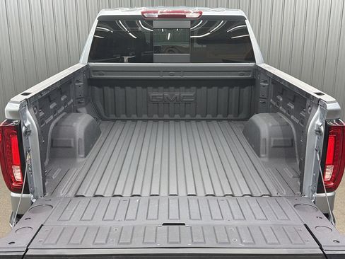 Used 2026 GMC Sierra 1500 SLT w/ SLT Premium Plus Package AWD/4WD image 13