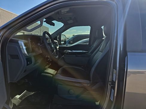 Used 2025 Ford F250 XL w/ STX Appearance Package image 10