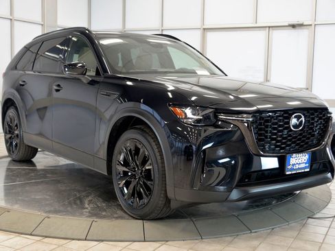 Used 2026 MAZDA CX-90 3.3 Turbo w/ Premium Sport Pkg image 2