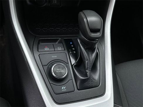 Certified 2024 Toyota RAV4 LE image 27