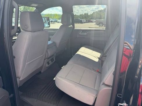 Used 2025 Chevrolet Silverado 2500 LT w/ Convenience Package AWD/4WD image 12