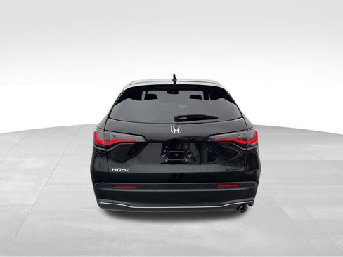 Certified 2023 Honda HR-V Sport image 6