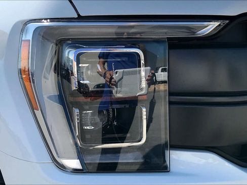 Used 2022 Ford F150 Lariat w/ Equipment Group 502A High image 26