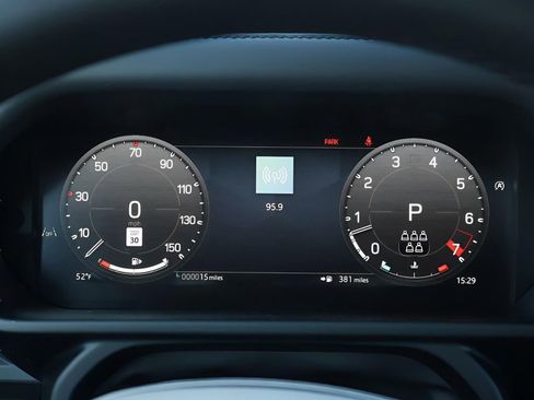 New 2026 Land Rover Defender 110 X-Dynamic SE AWD/4WD image 28