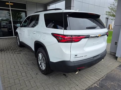 Used 2023 Chevrolet Traverse LT AWD/4WD image 2