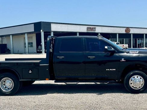 Used 2022 RAM 3500 Tradesman AWD/4WD image 4
