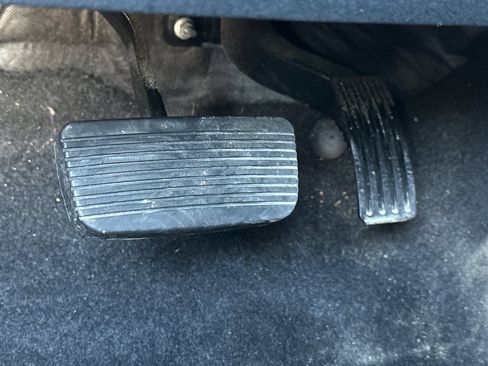 Used 2023 Ford Bronco Badlands image 43